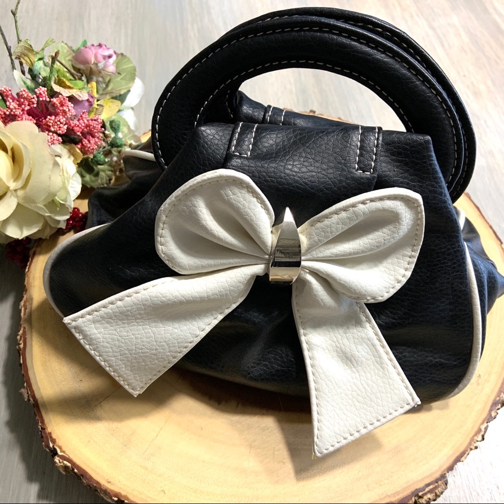 Cute little Bow Purse